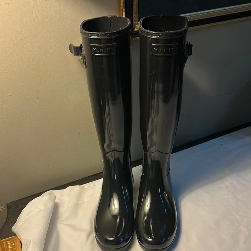 Hunter Black Tall Rain Boots - Picture 1 of 17
